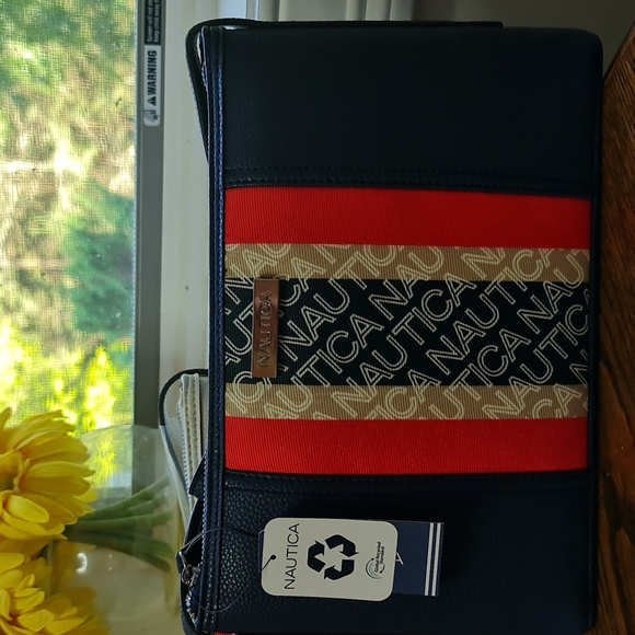 NWT ⚓ NAUTICA Shoreline Crossbody Bag - Picture 2 of 10